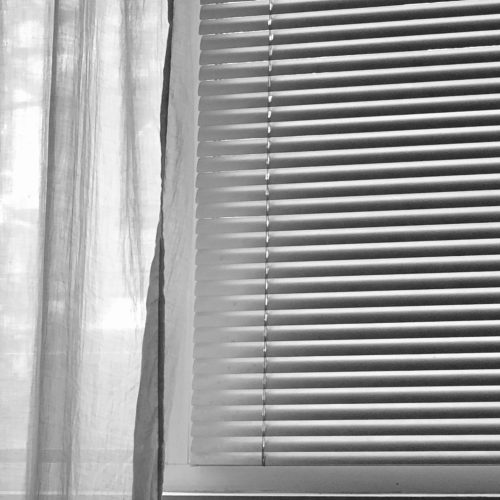 Venetian Blinds 4 alli-stefanova-cSKbbUmnDD4-unsplash